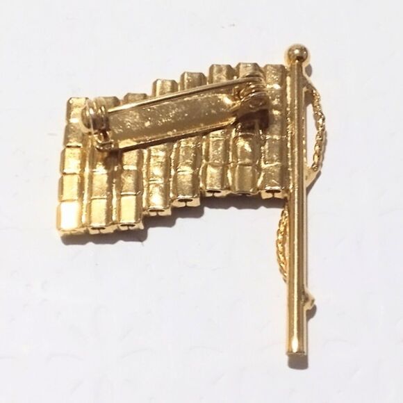 Vintage Rhinestone American Flag Brooch Patriotic Stars and Stripes - Picture 4 of 5